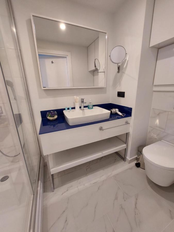 Номера На Высоких Этажах 24,31 Apartamento Batumi Exterior foto